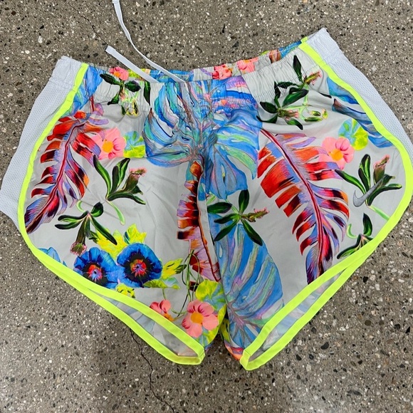 Nike Pants - Nike Multicolor Floral Women's Athletic Shorts